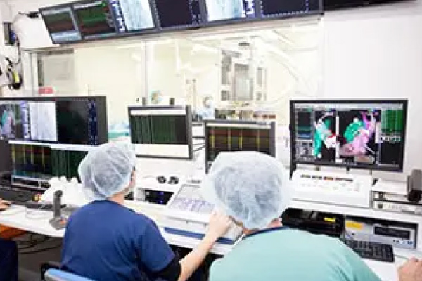 心臓血管カテーテル室業務