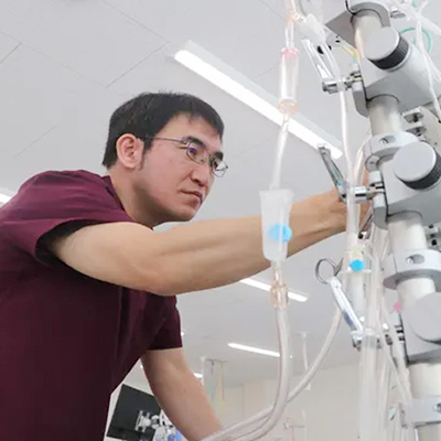 臨床工学技士科専任教員 藤川先生