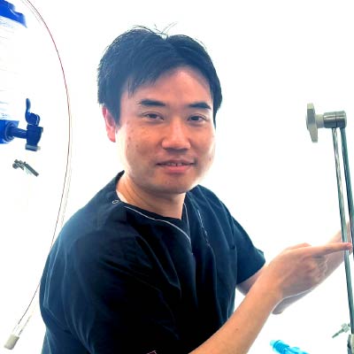 臨床工学技士科専任教員 島本先生