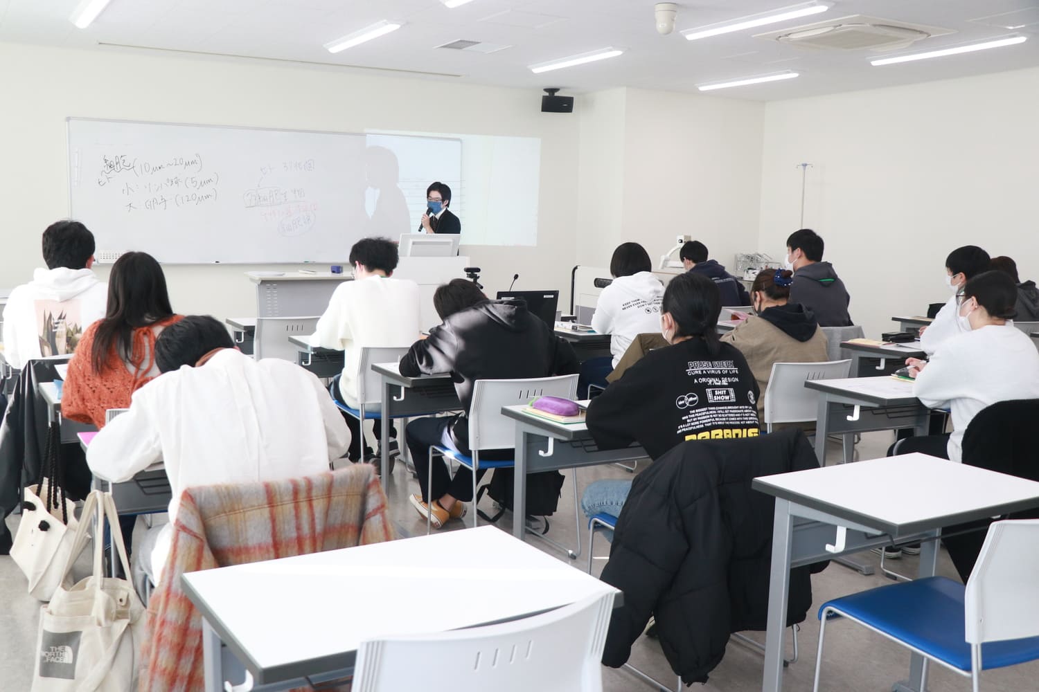 9月1日〜入学願書受付スタート